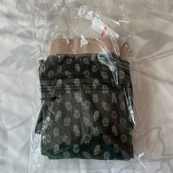 Flora Nikrooz Maddie Printed Hacci Pajama Set - Picture 5 of 6